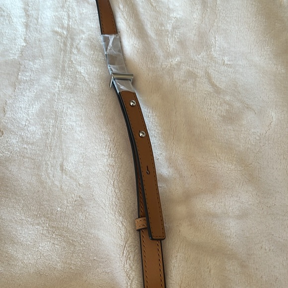 Michael Kors medium bucket bag - Picture 13 of 13